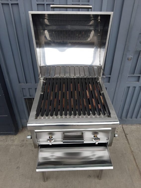 Barbacoa a gas en acero inoxidable fabricada en Bogotá