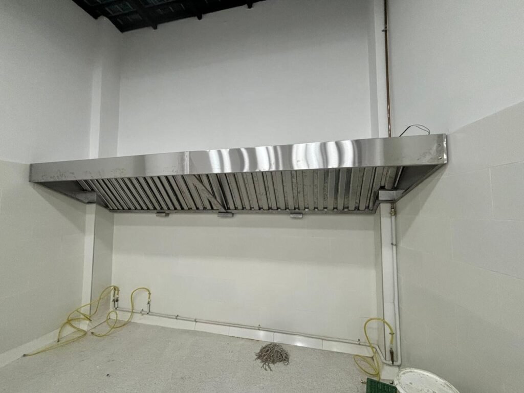 Campana extractora tipo americana en acero inoxidable en Bogotá