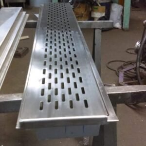 Cárcamo en acero inoxidable con rejilla para piso en Bogotá