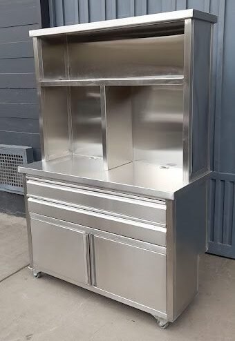 Estantería en acero inoxidable para negocios gastronómicos en Bogotá